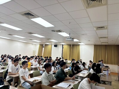 LINE_ALBUM_92_250904_21