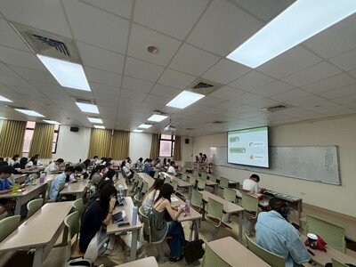 LINE_ALBUM_924暑期實習經驗分享_250930_5