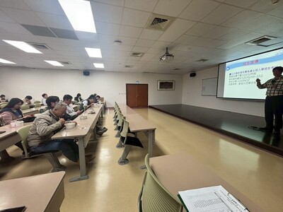 LINE_ALBUM_20251217第二次系週會_251217_52